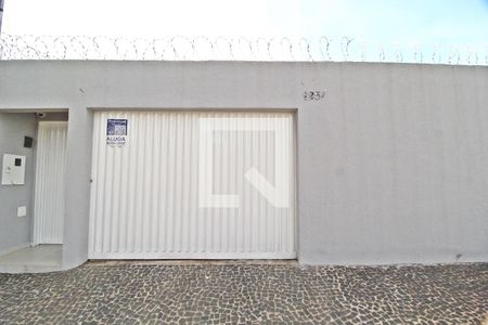Casa para alugar com 194m², 3 quartos e 2 vagasFachada