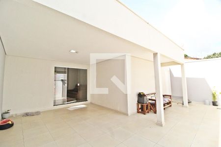 Casa para alugar com 194m², 3 quartos e 2 vagasGaragem