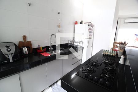 Casa para alugar com 194m², 3 quartos e 2 vagasCozinha
