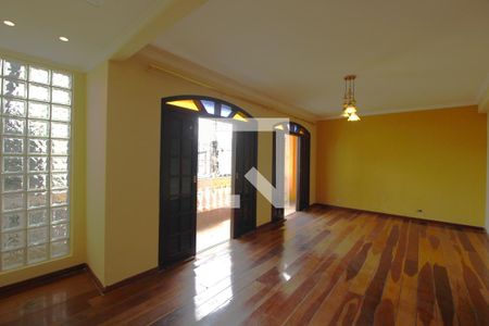 Casa para alugar com 260m², 4 quartos e 2 vagasSala