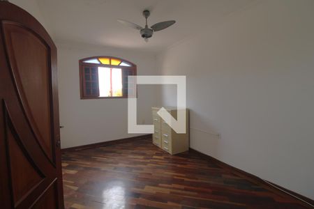 Casa para alugar com 260m², 4 quartos e 2 vagasQuarto 3