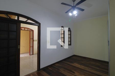 Casa para alugar com 260m², 4 quartos e 2 vagasQuarto 1