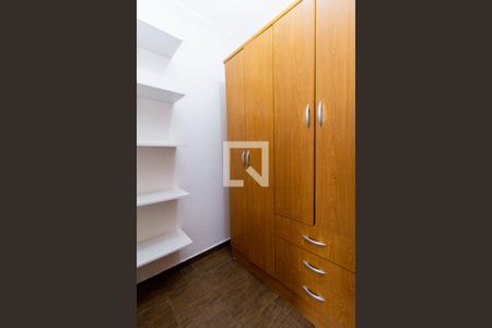 Apartamento para alugar com 68m², 2 quartos e 1 vagaCloset