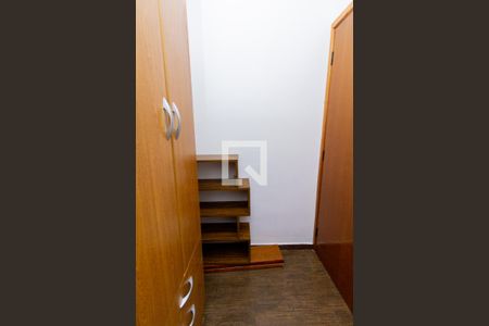 Apartamento para alugar com 68m², 2 quartos e 1 vagaCloset