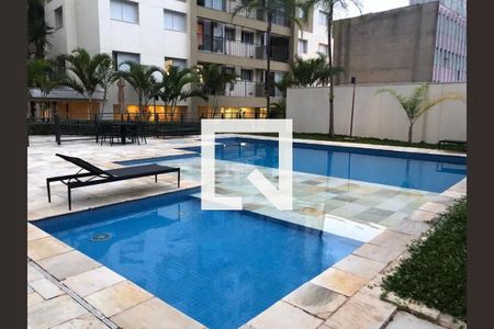 Apartamento à venda com 110m², 2 quartos e 2 vagas Apartamento à venda com 110m², 2 quartos e 2 vagasÁrea comum - Piscina