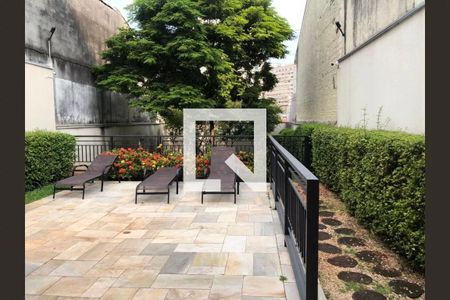 Apartamento à venda com 110m², 2 quartos e 2 vagas Apartamento à venda com 110m², 2 quartos e 2 vagasÁrea comum - Piscina