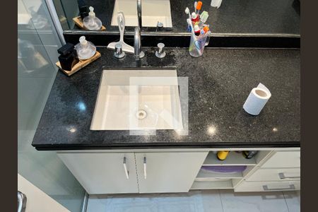 Apartamento à venda com 110m², 2 quartos e 2 vagas Apartamento à venda com 110m², 2 quartos e 2 vagasBanheiro Social