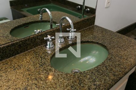 Apartamento para alugar com 260m², 4 quartos e 4 vagasBanheiro da Suíte 2