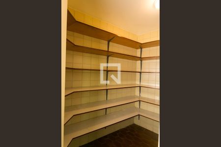 Apartamento para alugar com 260m², 4 quartos e 4 vagasDespensa