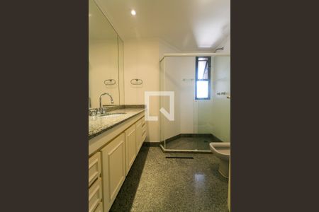 Apartamento para alugar com 260m², 4 quartos e 4 vagasBanheiro