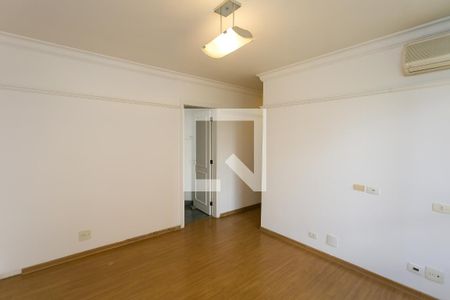 Apartamento para alugar com 260m², 4 quartos e 4 vagassuite1