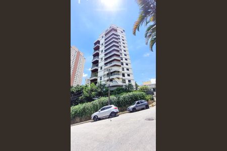 Apartamento para alugar com 260m², 4 quartos e 4 vagasFachada