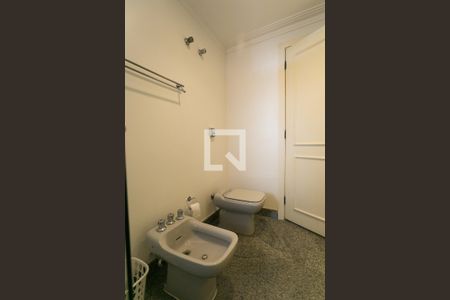 Apartamento para alugar com 260m², 4 quartos e 4 vagasBanheiro