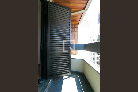 Apartamento para alugar com 260m², 4 quartos e 4 vagas Suíte 2