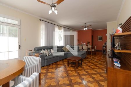 Sala de casa à venda com 4 quartos, 300m² em Alto de Pinheiros, São Paulo