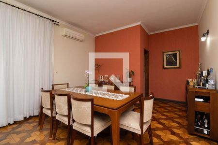 Sala de casa à venda com 4 quartos, 300m² em Alto de Pinheiros, São Paulo