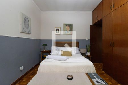 Casa à venda com 300m², 4 quartos e 3 vagas Casa à venda com 300m², 4 quartos e 3 vagasSuíte 4