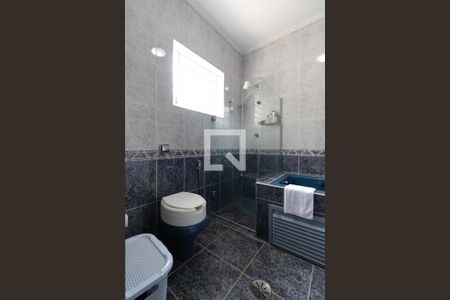 Casa à venda com 300m², 4 quartos e 3 vagas Casa à venda com 300m², 4 quartos e 3 vagasBanheiro da Suíte 2