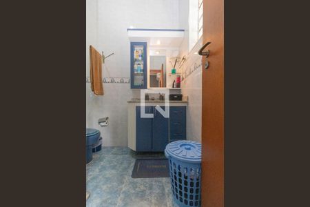 Casa à venda com 300m², 4 quartos e 3 vagas Casa à venda com 300m², 4 quartos e 3 vagasBanheiro da Suíte 1