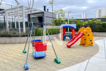 Apartamento para alugar com 104m², 2 quartos e 2 vagasÁrea comum - Playground