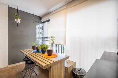 Sacada de apartamento à venda com 2 quartos, 62m² em Continental, Osasco