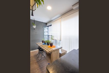 Sacada de apartamento à venda com 2 quartos, 62m² em Continental, Osasco