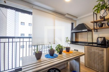 Sacada de apartamento à venda com 2 quartos, 62m² em Continental, Osasco