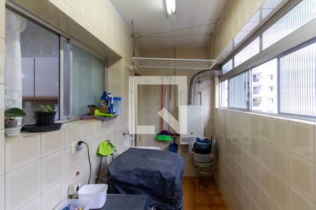 Apartamento à venda com 130m², 3 quartos e 4 vagas Apartamento à venda com 130m², 3 quartos e 4 vagasÁrea de Serviço