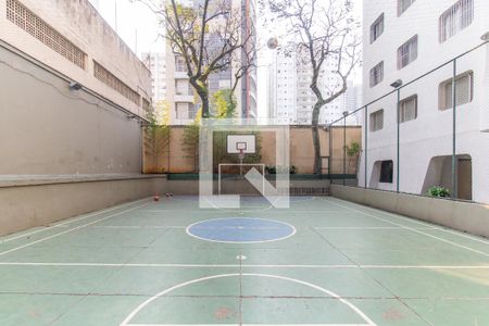 Apartamento à venda com 130m², 3 quartos e 4 vagas Apartamento à venda com 130m², 3 quartos e 4 vagasQuadra