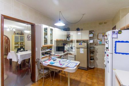 Apartamento à venda com 130m², 3 quartos e 4 vagas Apartamento à venda com 130m², 3 quartos e 4 vagasCozinha