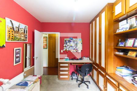 Apartamento à venda com 130m², 3 quartos e 4 vagas Apartamento à venda com 130m², 3 quartos e 4 vagasQuarto 3