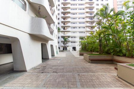 Apartamento à venda com 130m², 3 quartos e 4 vagas Apartamento à venda com 130m², 3 quartos e 4 vagasÁrea comum