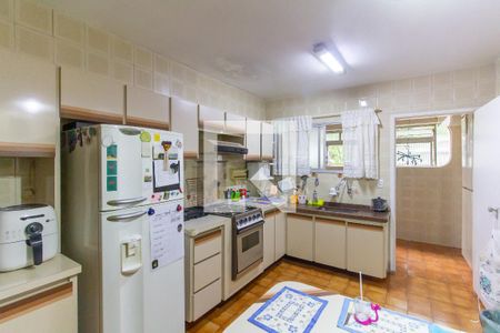 Apartamento à venda com 130m², 3 quartos e 4 vagas Apartamento à venda com 130m², 3 quartos e 4 vagasCozinha
