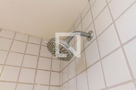 Banheiro de kitnet/studio para alugar com 1 quarto, 35m² em Pinheiros, São Paulo