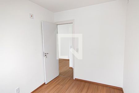 Quarto 01 de apartamento para alugar com 2 quartos, 59m² em Taquara, Rio de Janeiro