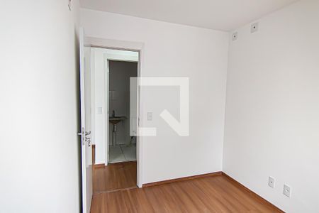 Quarto 01 de apartamento para alugar com 2 quartos, 59m² em Taquara, Rio de Janeiro
