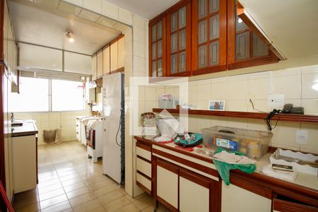 Apartamento para alugar com 110m², 3 quartos e 2 vagas Apartamento para alugar com 110m², 3 quartos e 2 vagasCozinha