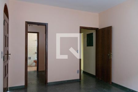 Casa à venda com 360m², 4 quartos e 4 vagasCorredor