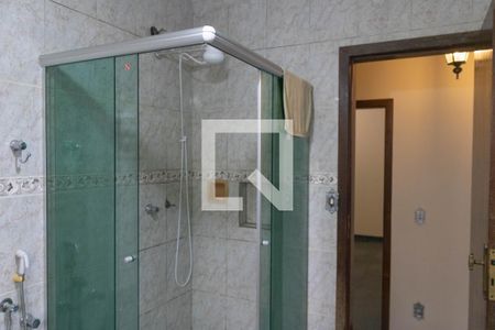 Casa à venda com 360m², 4 quartos e 4 vagasBanheiro 2