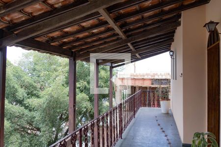 Casa à venda com 360m², 4 quartos e 4 vagasVaranda