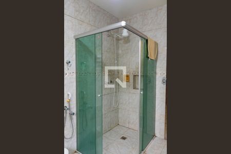 Casa à venda com 360m², 4 quartos e 4 vagasBanheiro 2