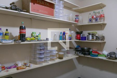 Casa à venda com 360m², 4 quartos e 4 vagasDespensa