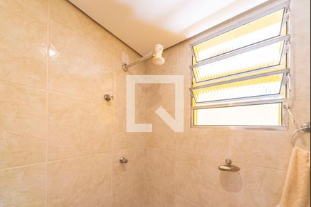 Casa à venda com 350m², 4 quartos e 2 vagas Casa à venda com 350m², 4 quartos e 2 vagasBanheiro 1