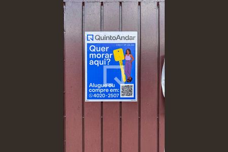 Casa à venda com 350m², 4 quartos e 2 vagas Casa à venda com 350m², 4 quartos e 2 vagasPlaca