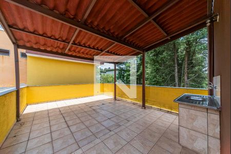 Casa à venda com 350m², 4 quartos e 2 vagas Casa à venda com 350m², 4 quartos e 2 vagasCobertura