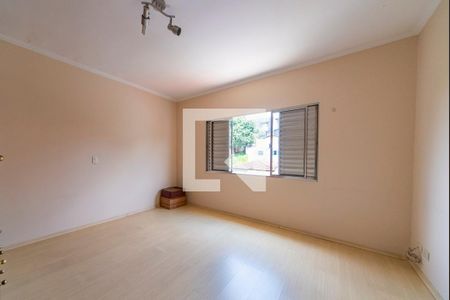 Casa à venda com 350m², 4 quartos e 2 vagas Casa à venda com 350m², 4 quartos e 2 vagasQuarto 2