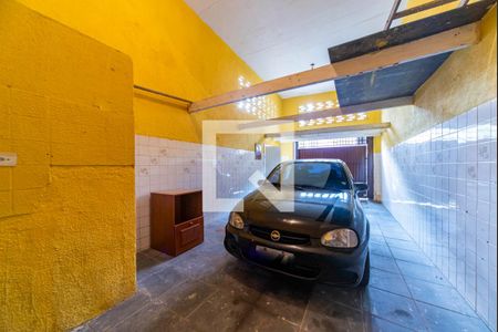 Casa à venda com 350m², 4 quartos e 2 vagas Casa à venda com 350m², 4 quartos e 2 vagasGaragem