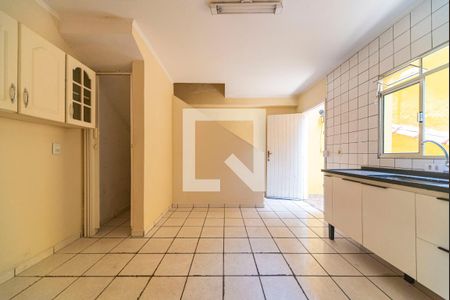 Casa à venda com 350m², 4 quartos e 2 vagas Casa à venda com 350m², 4 quartos e 2 vagascasa 2 Cozinha