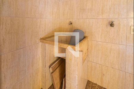 Casa à venda com 350m², 4 quartos e 2 vagas Casa à venda com 350m², 4 quartos e 2 vagasÁrea de Serviço