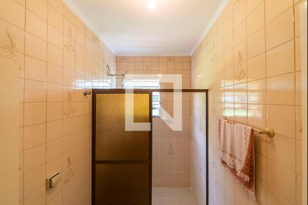 Casa à venda com 350m², 4 quartos e 2 vagas Casa à venda com 350m², 4 quartos e 2 vagasBanheiro 2